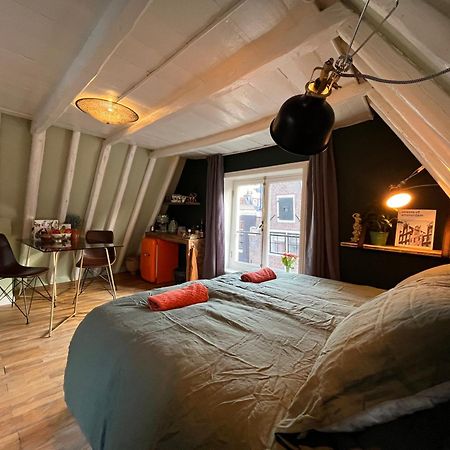 Attic Monkeys Lodge Амстердам Экстерьер фото